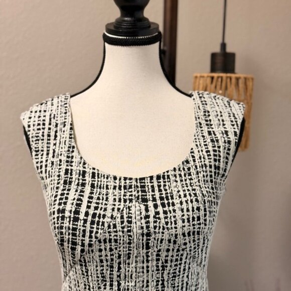 Reiss Dress Black & Gray Textured Sleeveless Sheath Size 4 EUC ($365) - Picture 4 of 9